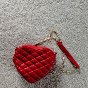 Cute heart shaped bag!